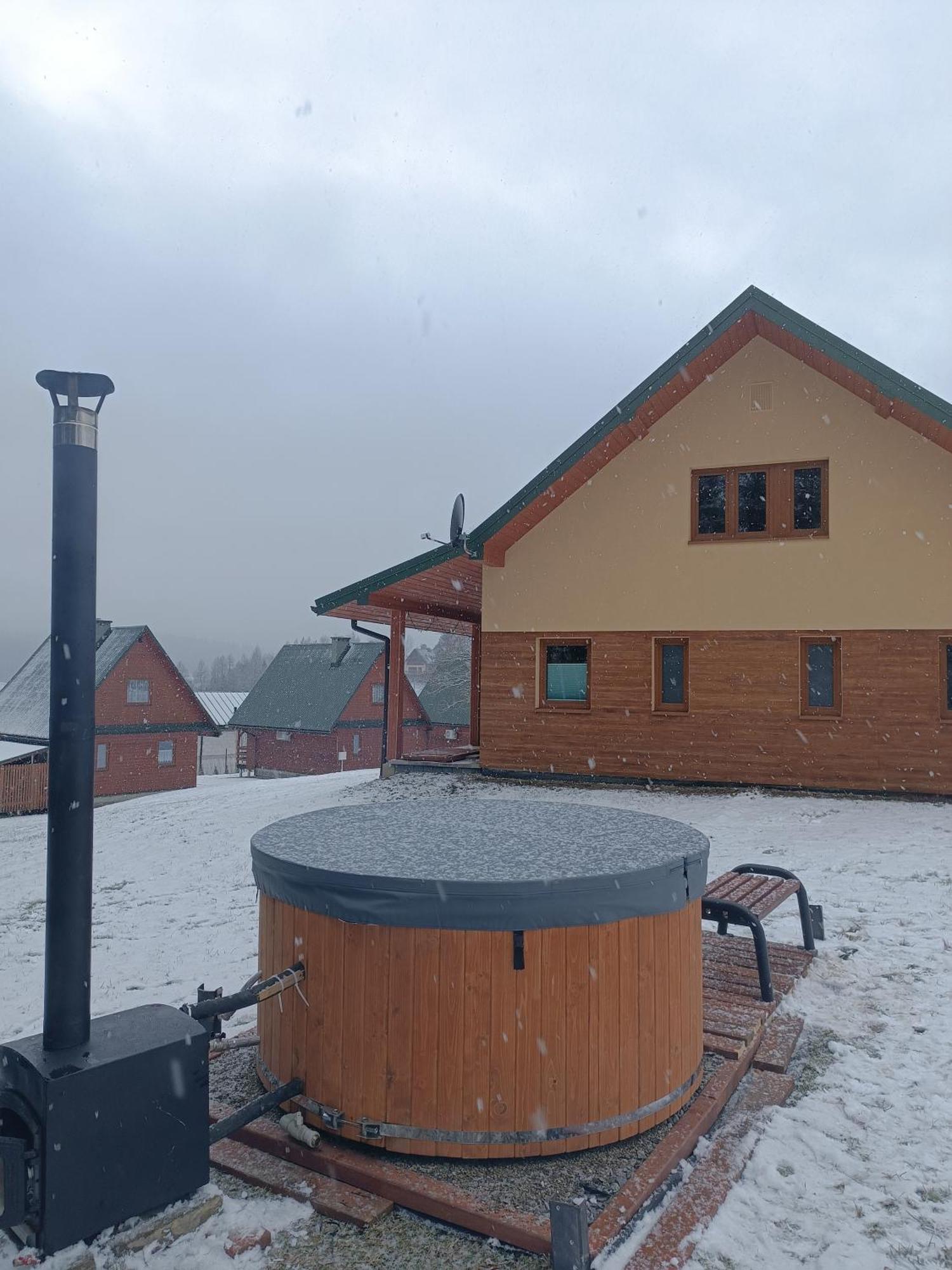 Caloroczne Domki Zacisze Hnatowego Berda W Wetlinie เวทลีนา ภายนอก รูปภาพ